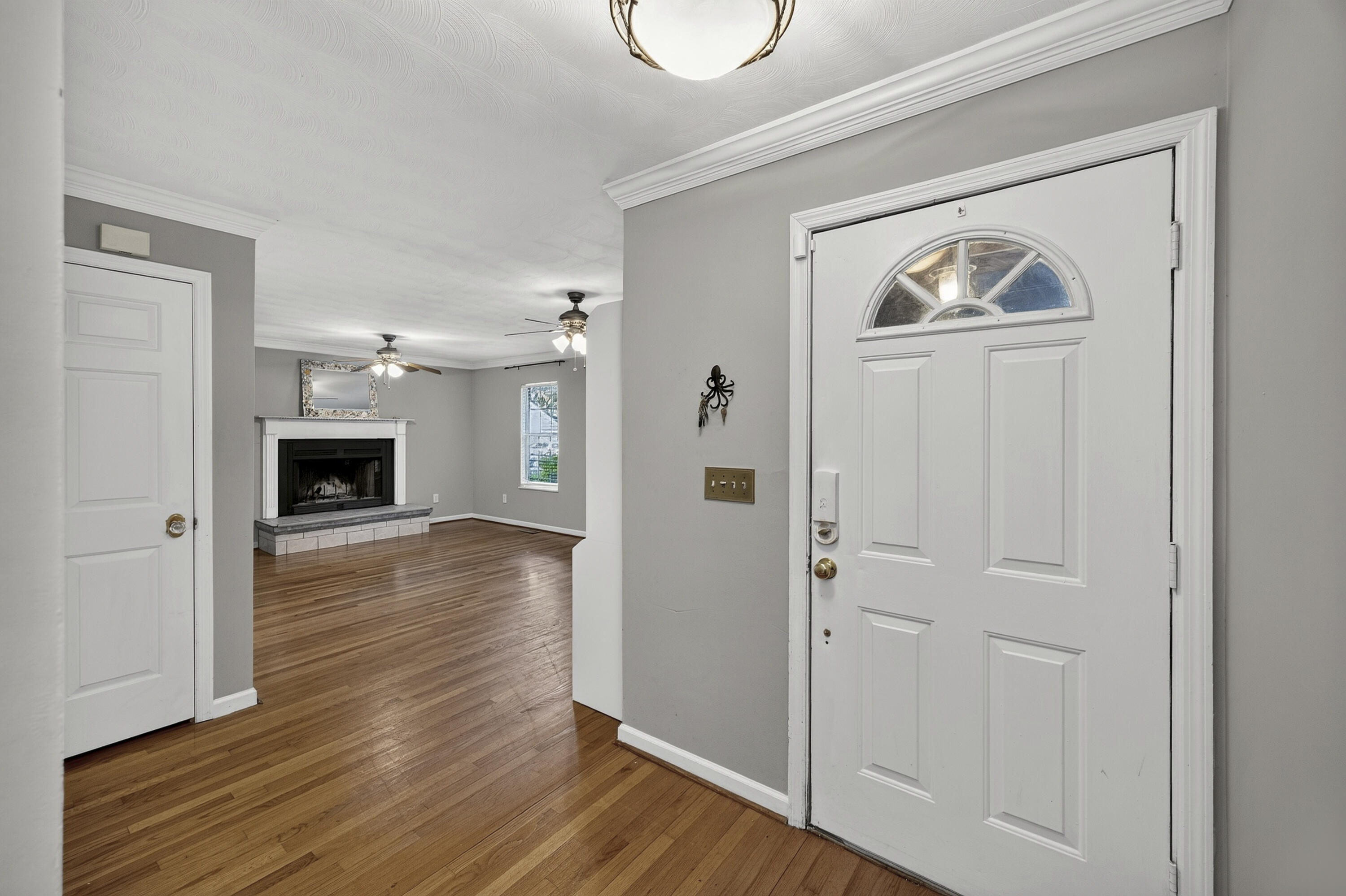 1352 Battery Glover Court