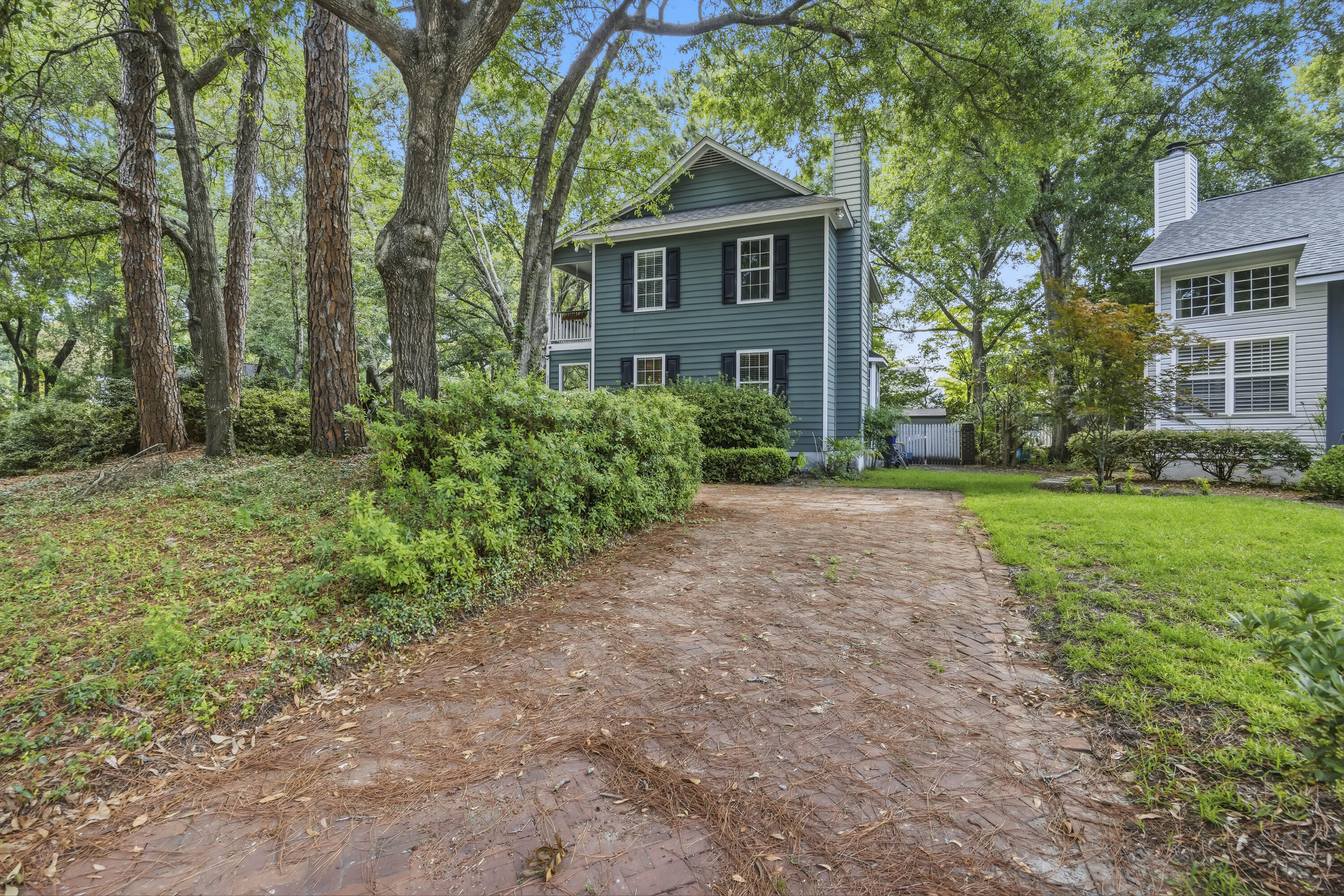 1352 Battery Glover Court
