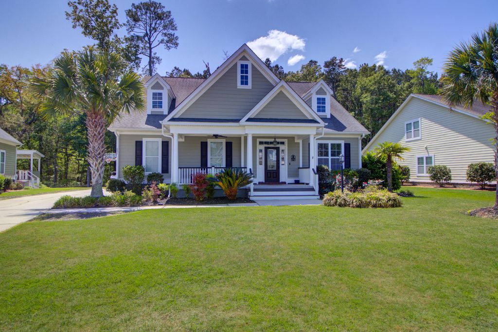 Photo of 252 Silver Cypress Circle, Summerville, SC 29485 (MLS # 26011319)