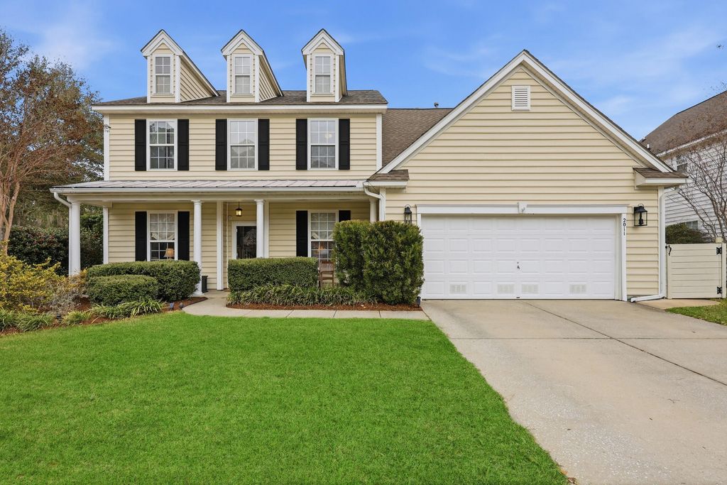 Photo of 2011 Hammond Drive, Mount Pleasant, SC 29466 (MLS # 26005763)