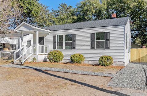 A home in North Charleston