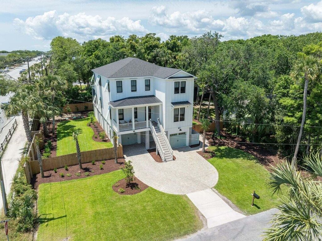 Photo of 1 20th Avenue, Isle of Palms, SC 29451 (MLS # 26013815)