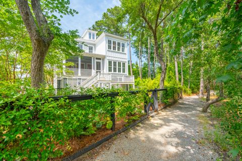 A home in Mount Pleasant