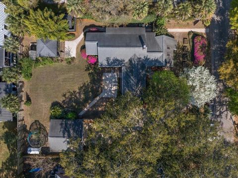 Photo of 1409 Barbara Street, Mount Pleasant, SC 29464 (MLS # 26009196)