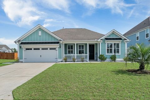 Photo of 651 Sienna Way, Summerville, SC 29486 (MLS # 26007539)