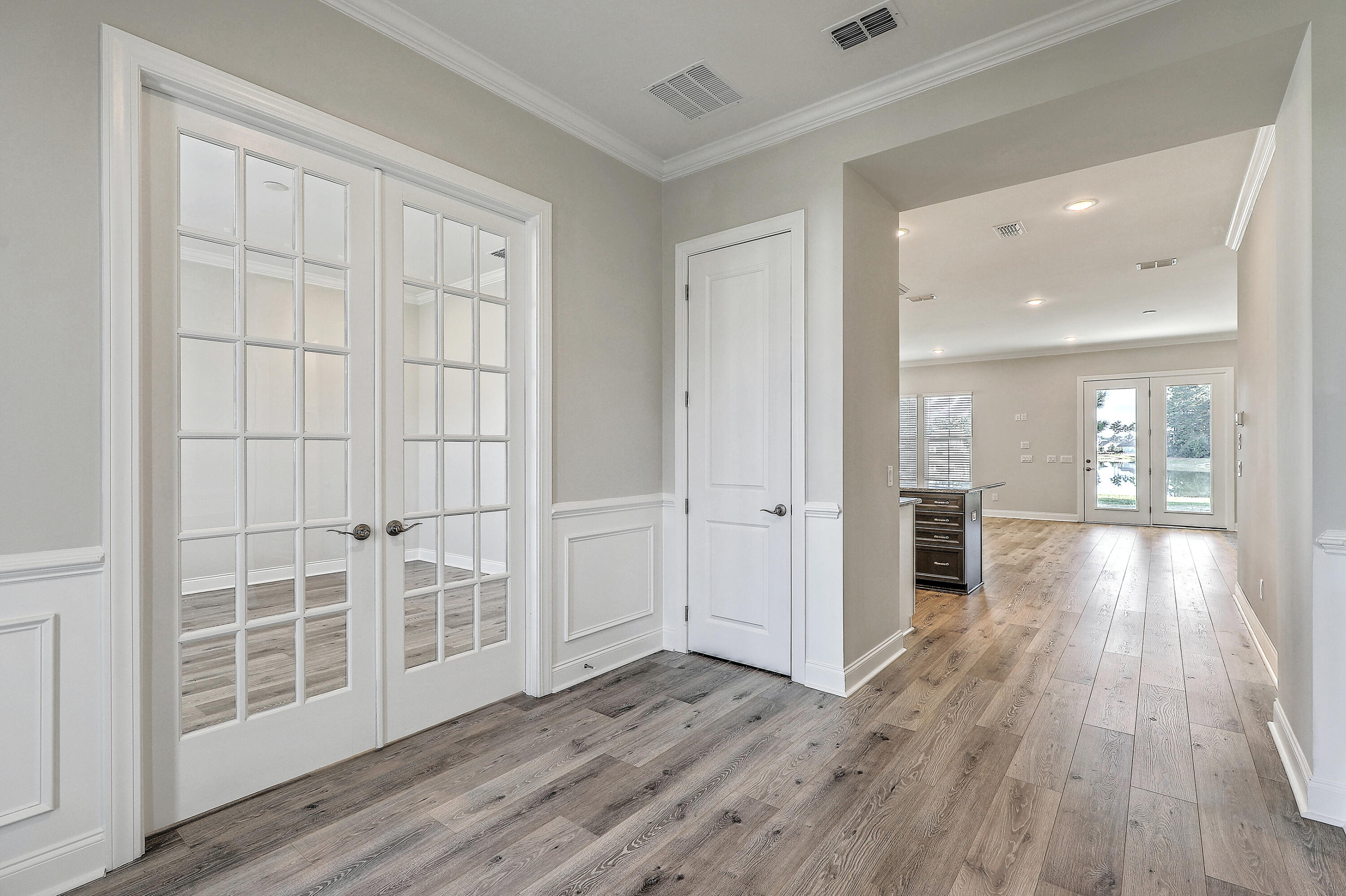 662 Marsh Cove Circle