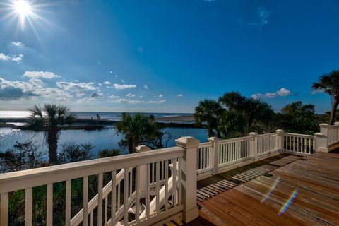 A home in Edisto Island