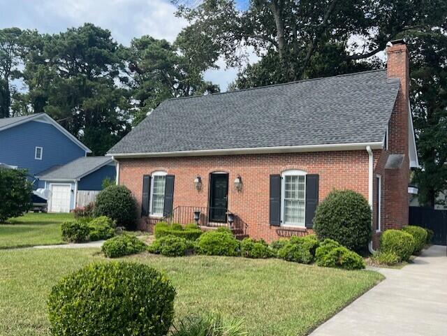 Photo of 924 Ravenswood Drive, Charleston, SC 29412 (MLS # 26027383)