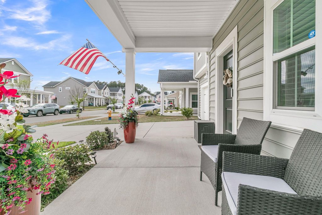 Photo of 1125 Spotflower Street, Summerville, SC 29485 (MLS # 26012246)