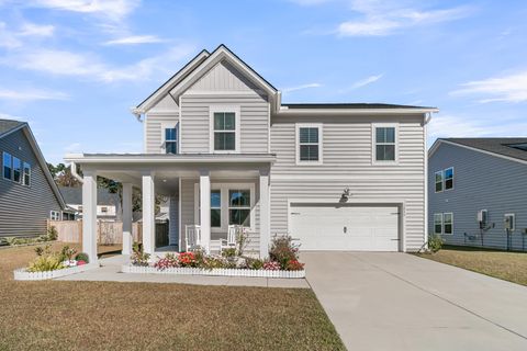 Photo of 1233 Marsh Royal Street, Summerville, SC 29485 (MLS # 25030181)