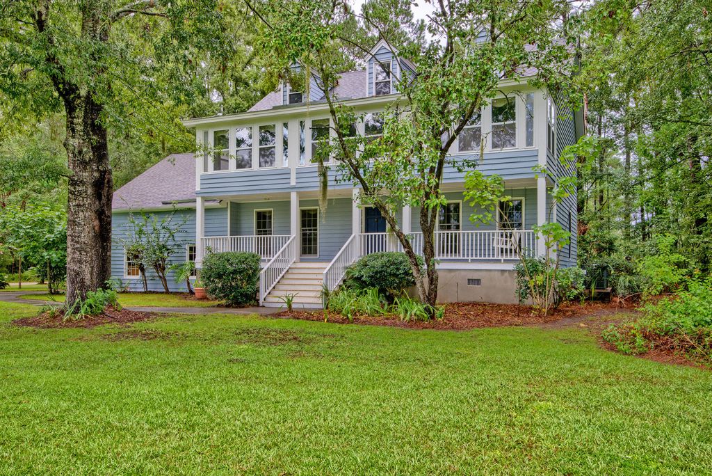 Photo of 820 Pineneedle Way, Charleston, SC 29492 (MLS # 25031934)