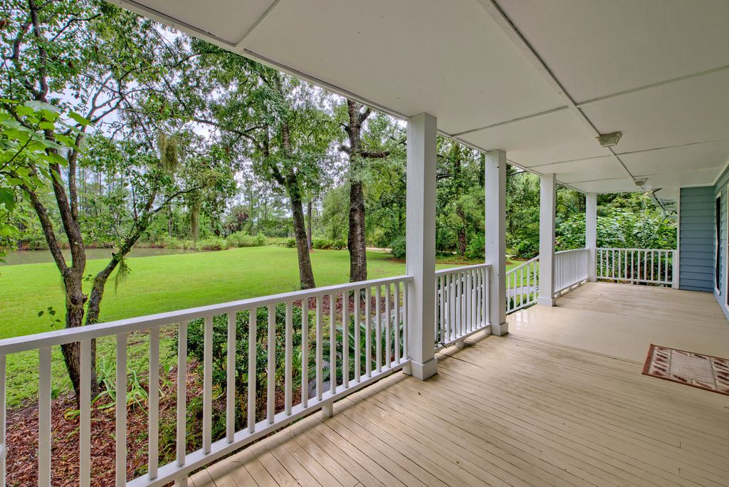 Photo of 820 Pineneedle Way, Charleston, SC 29492 (MLS # 25031934)