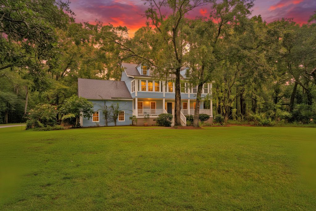 Photo of 820 Pineneedle Way, Charleston, SC 29492 (MLS # 25031934)