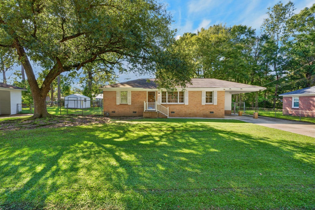 Photo of 75 Guerry Circle, Goose Creek, SC 29445 (MLS # 26029086)