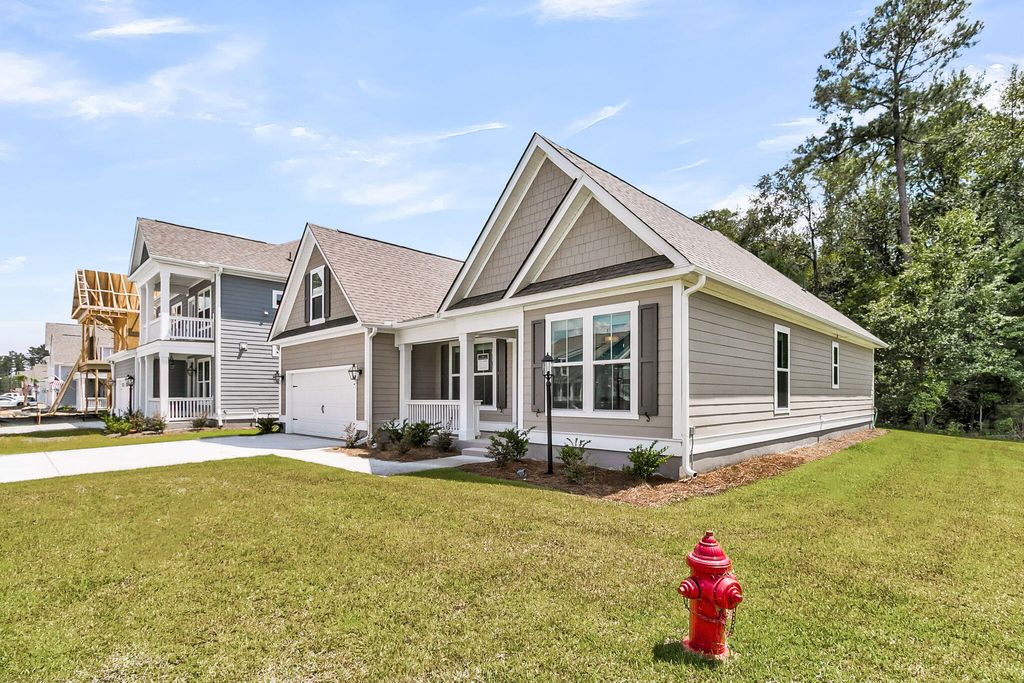 Photo of 701 Maynard Lane, Summerville, SC 29486 (MLS # 25010156)