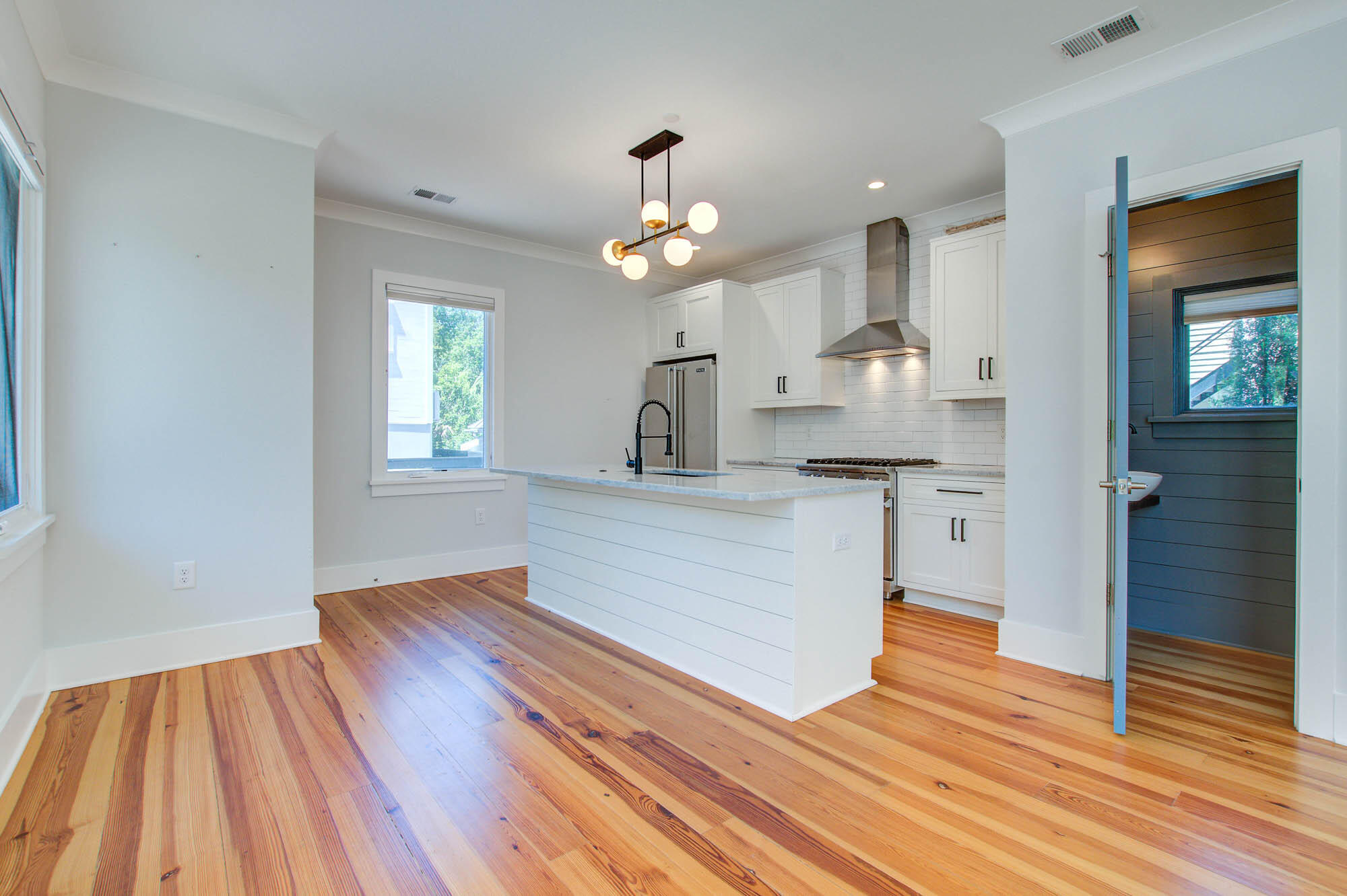 21 Charlotte Street D