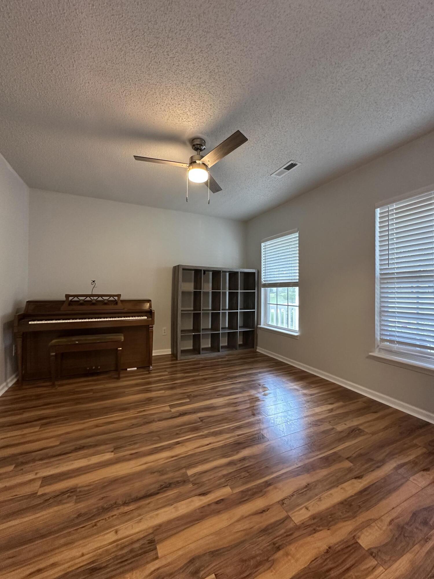 5059 Thornton Drive