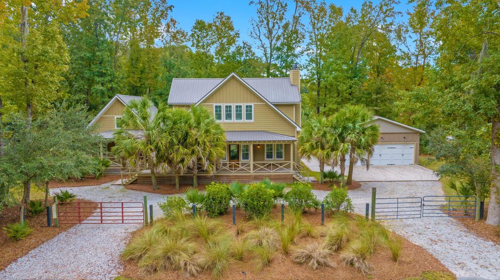 Photo of 869 Sonny Boy Lane, Johns Island, SC 29455 (MLS # 26011748)