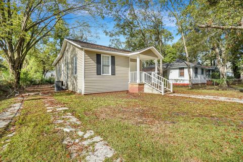 A home in North Charleston