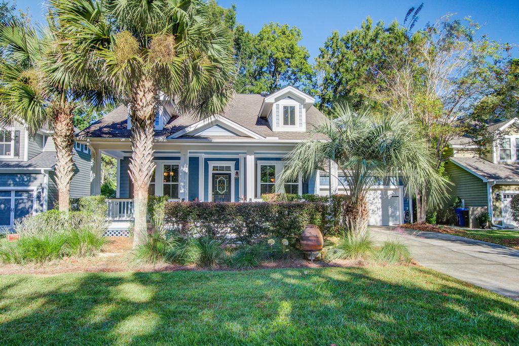 Photo of 1912 Hall Point Road, Mount Pleasant, SC 29466 (MLS # 25028510)