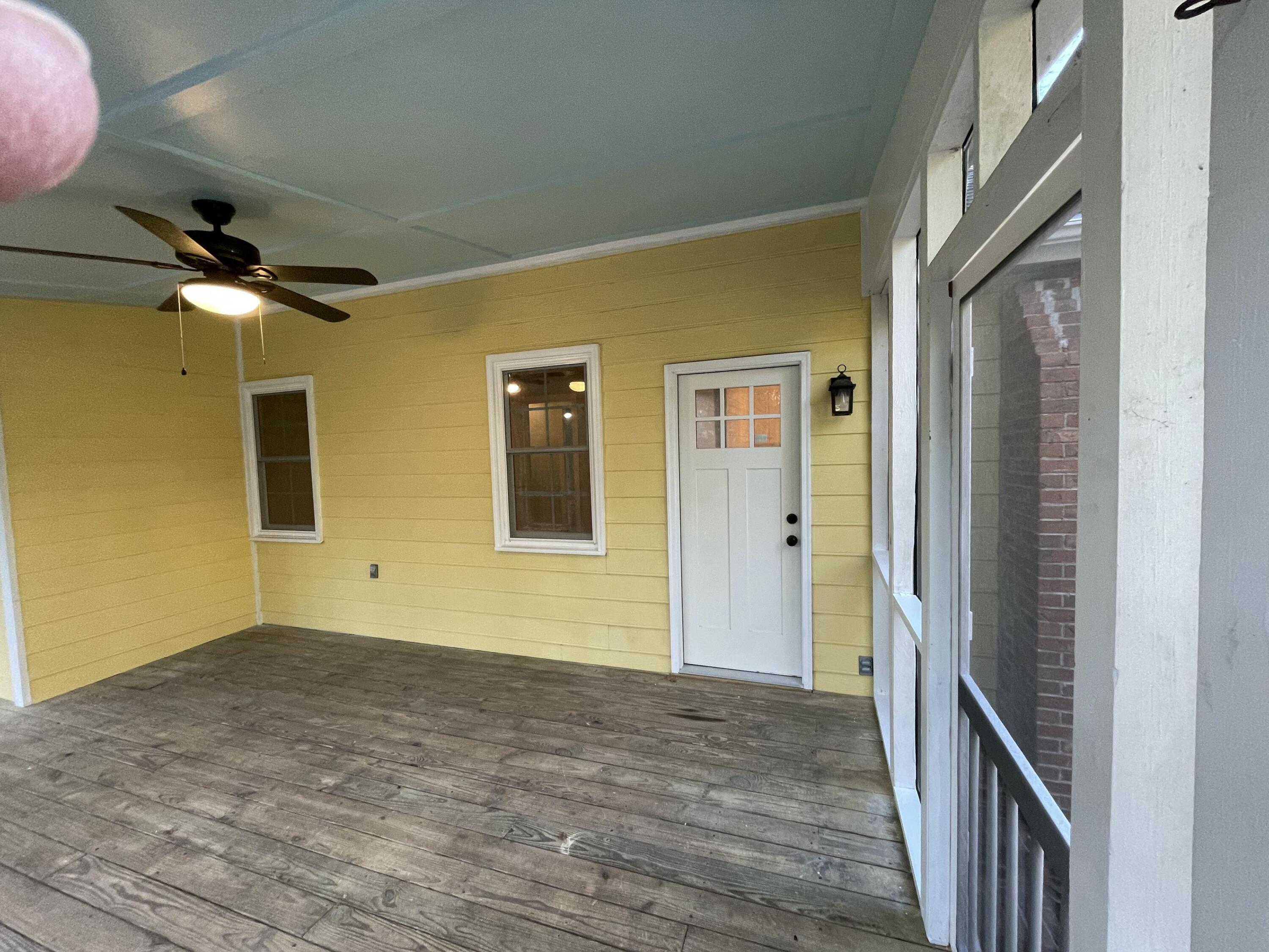 44 Hillcreek Boulevard