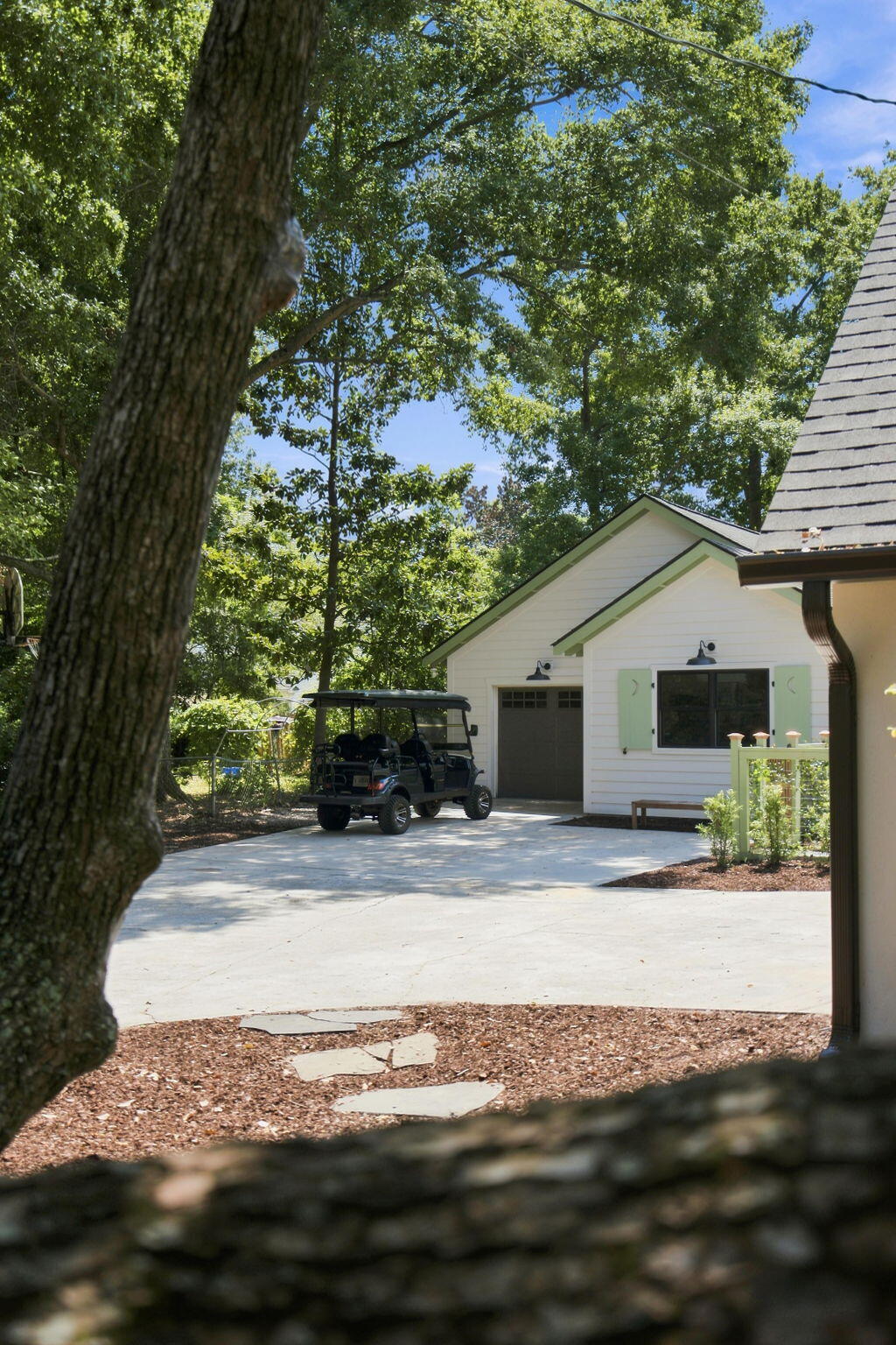 1233 Calais Drive