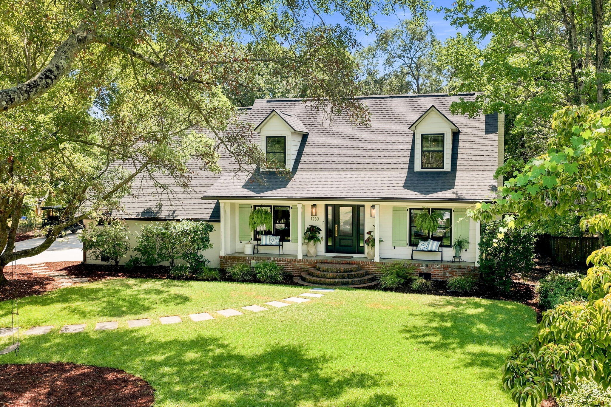 1233 Calais Drive