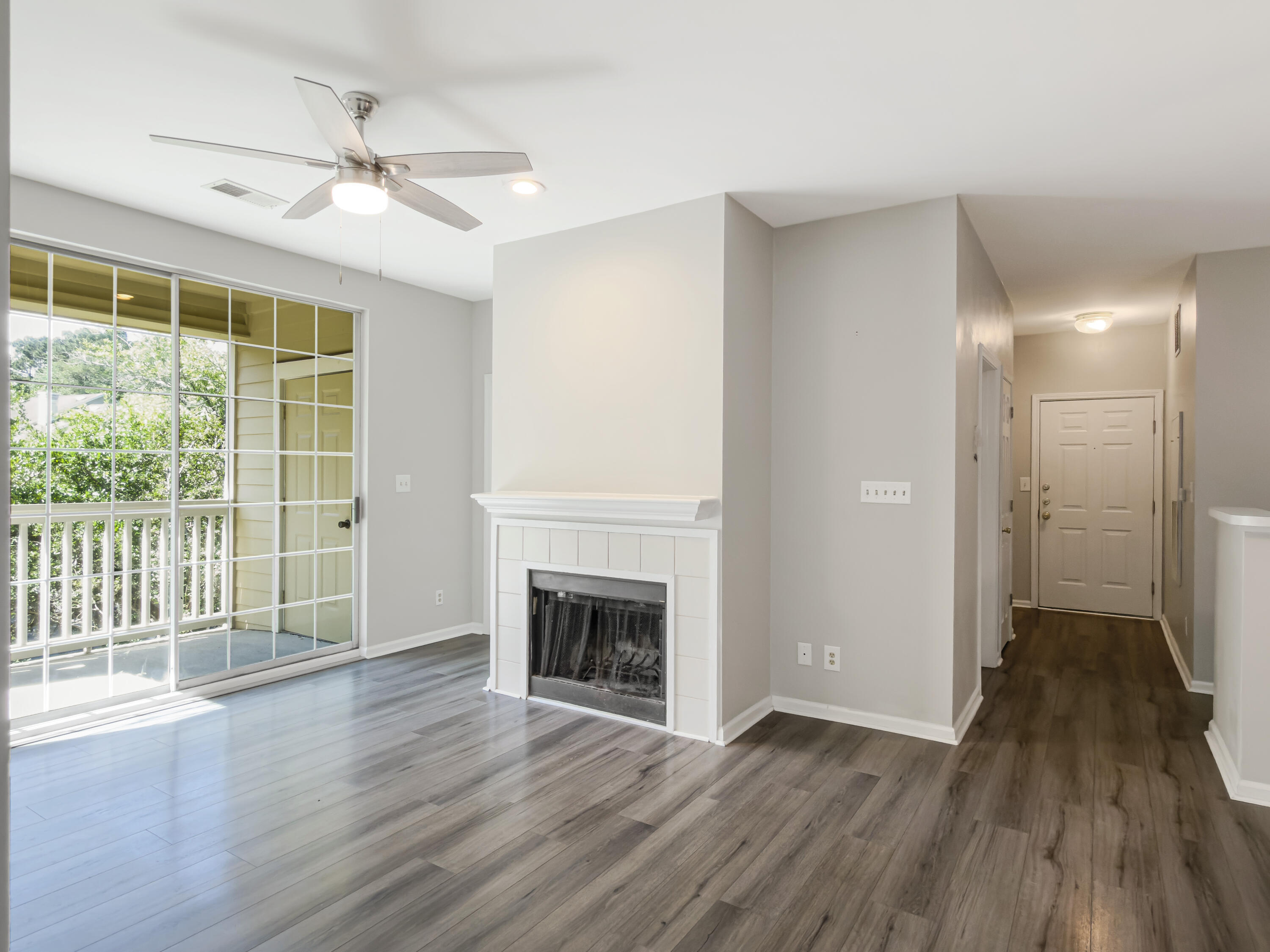 1600 Long Grove Drive 1127