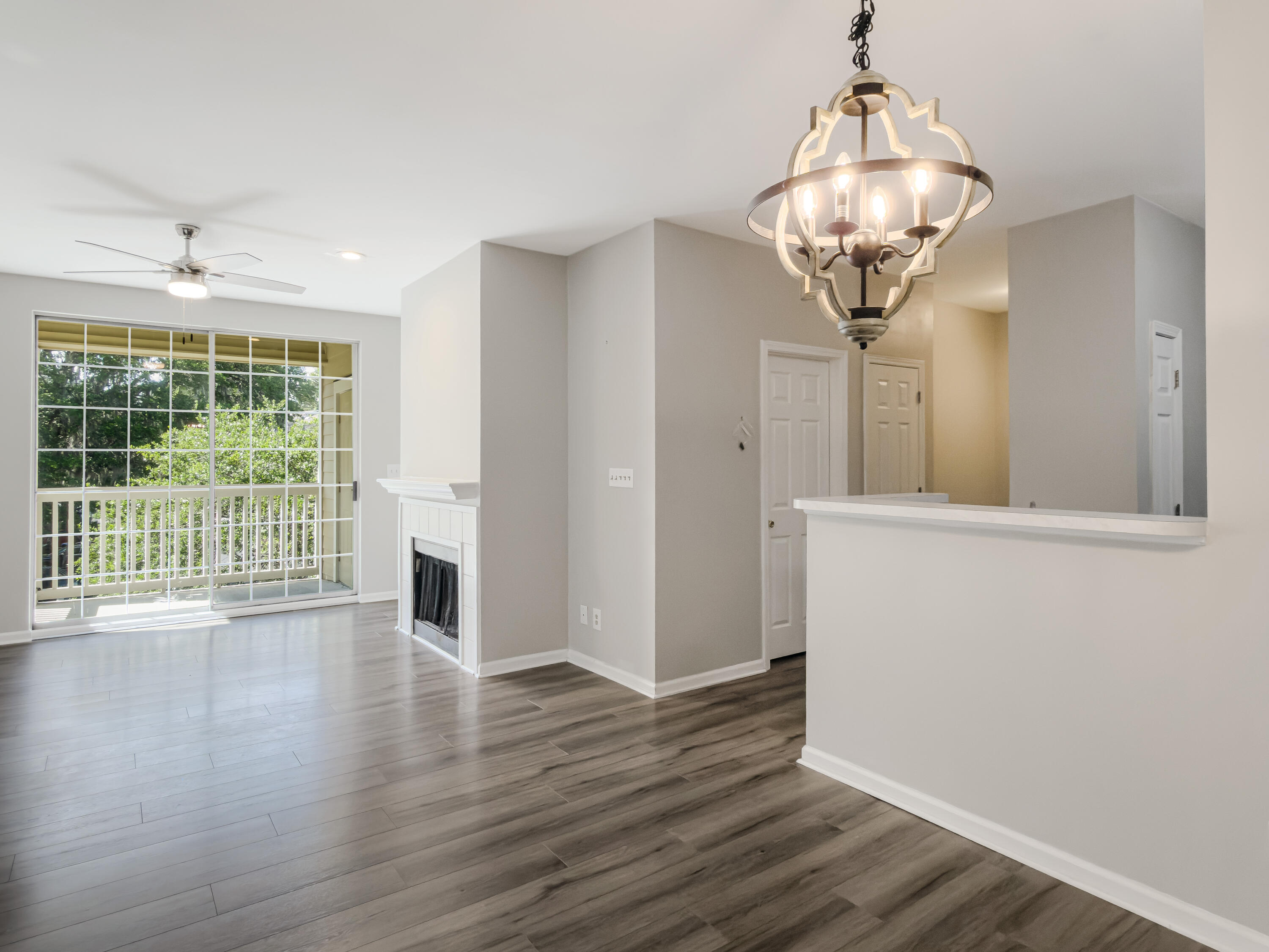 1600 Long Grove Drive 1127