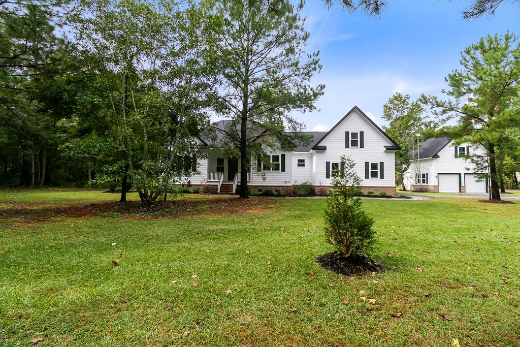 Photo of 5897 Highway 165, Ravenel, SC 29470 (MLS # 25027814)