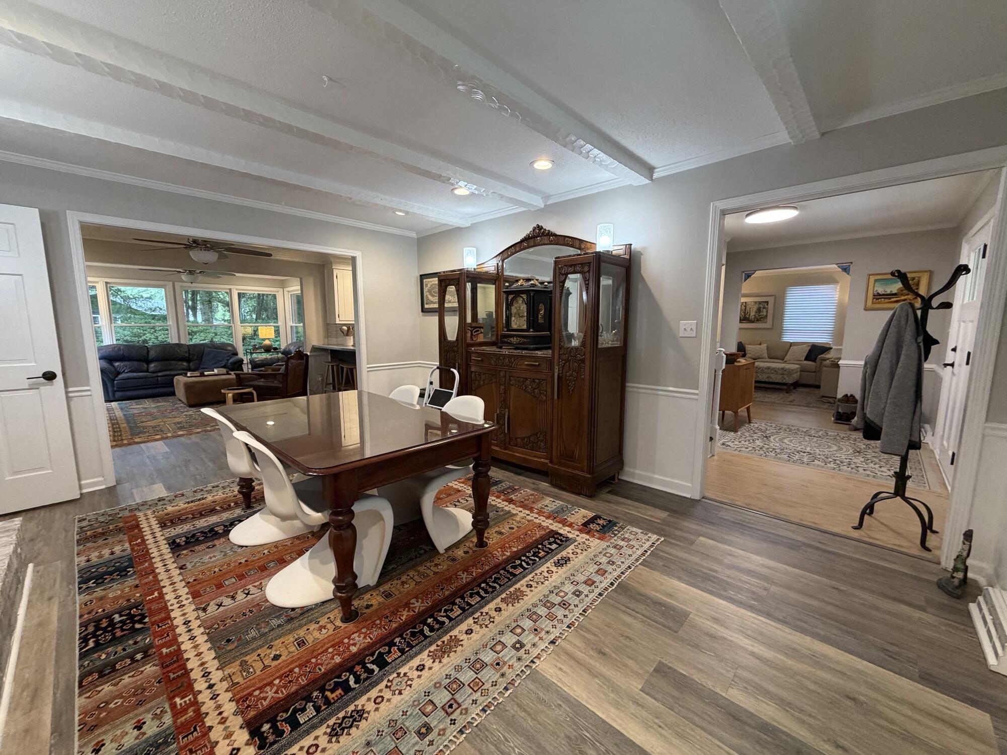 104 Seven Oaks Lane