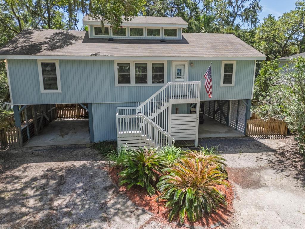 1104 Jungle Road