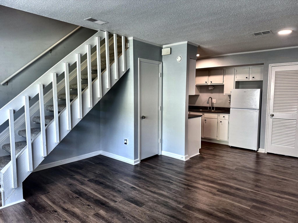 Photo of 2494 Etiwan Avenue #Unit 9j, Charleston, SC 29414 (MLS # 26027642)