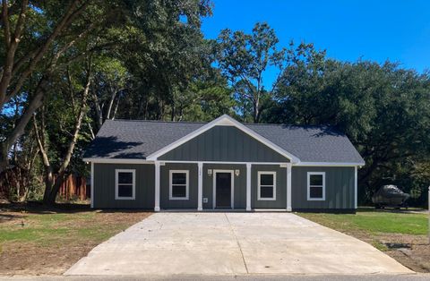 A home in Moncks Corner