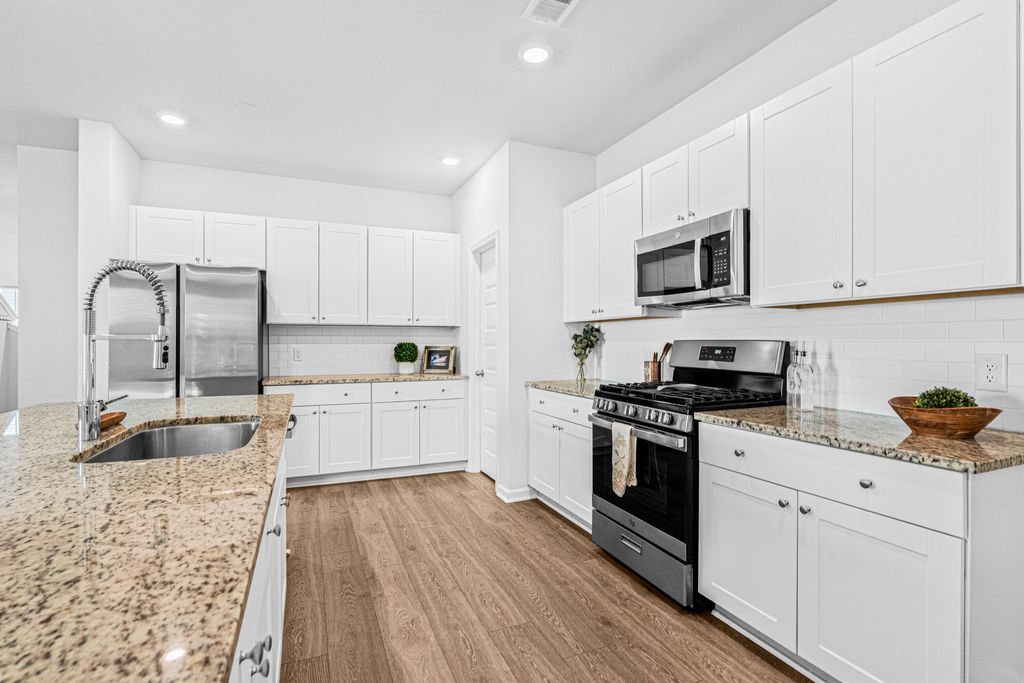Photo of 504 Minim Street, Charleston, SC 29414 (MLS # 25023443)