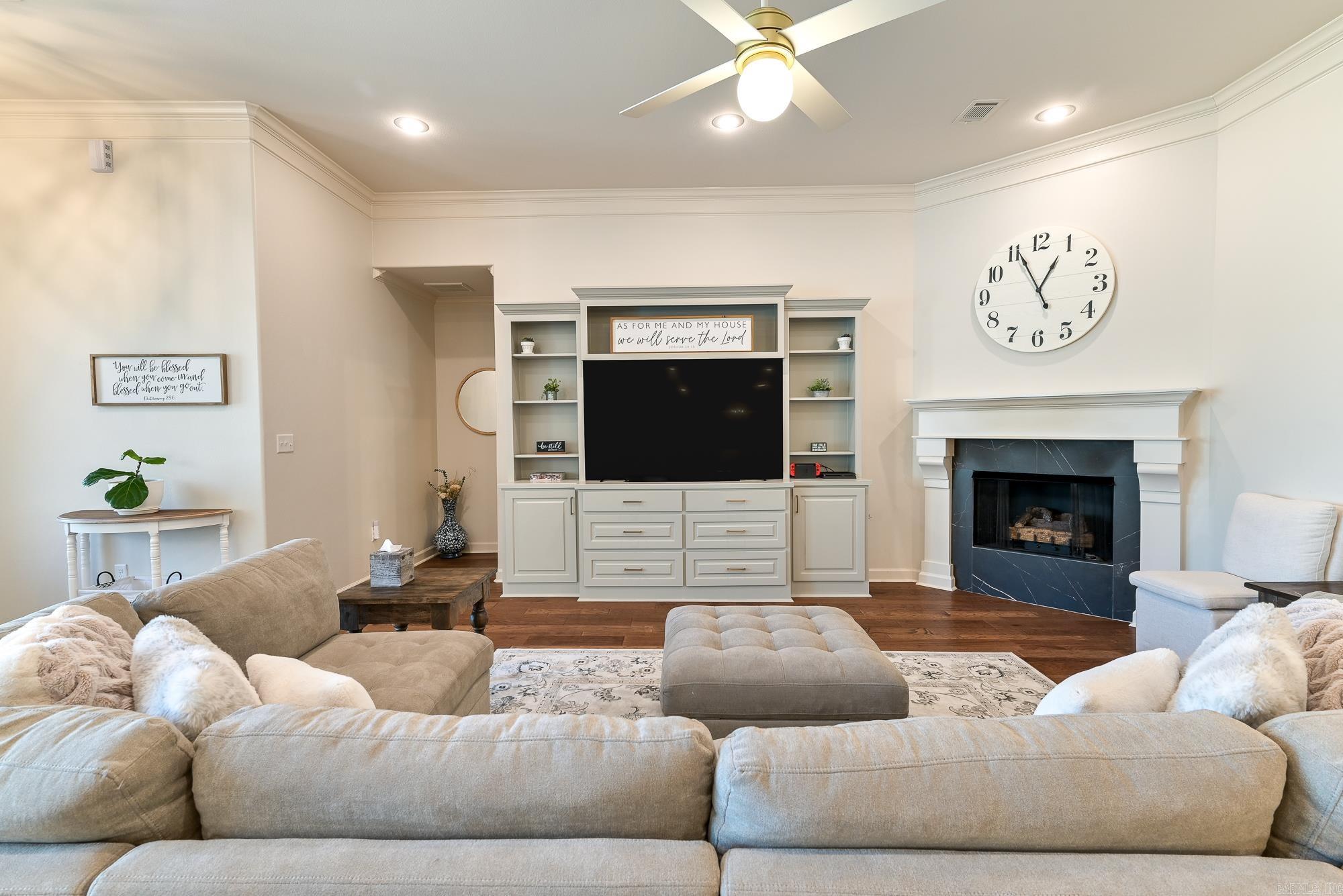 Sienna Lake - Residential