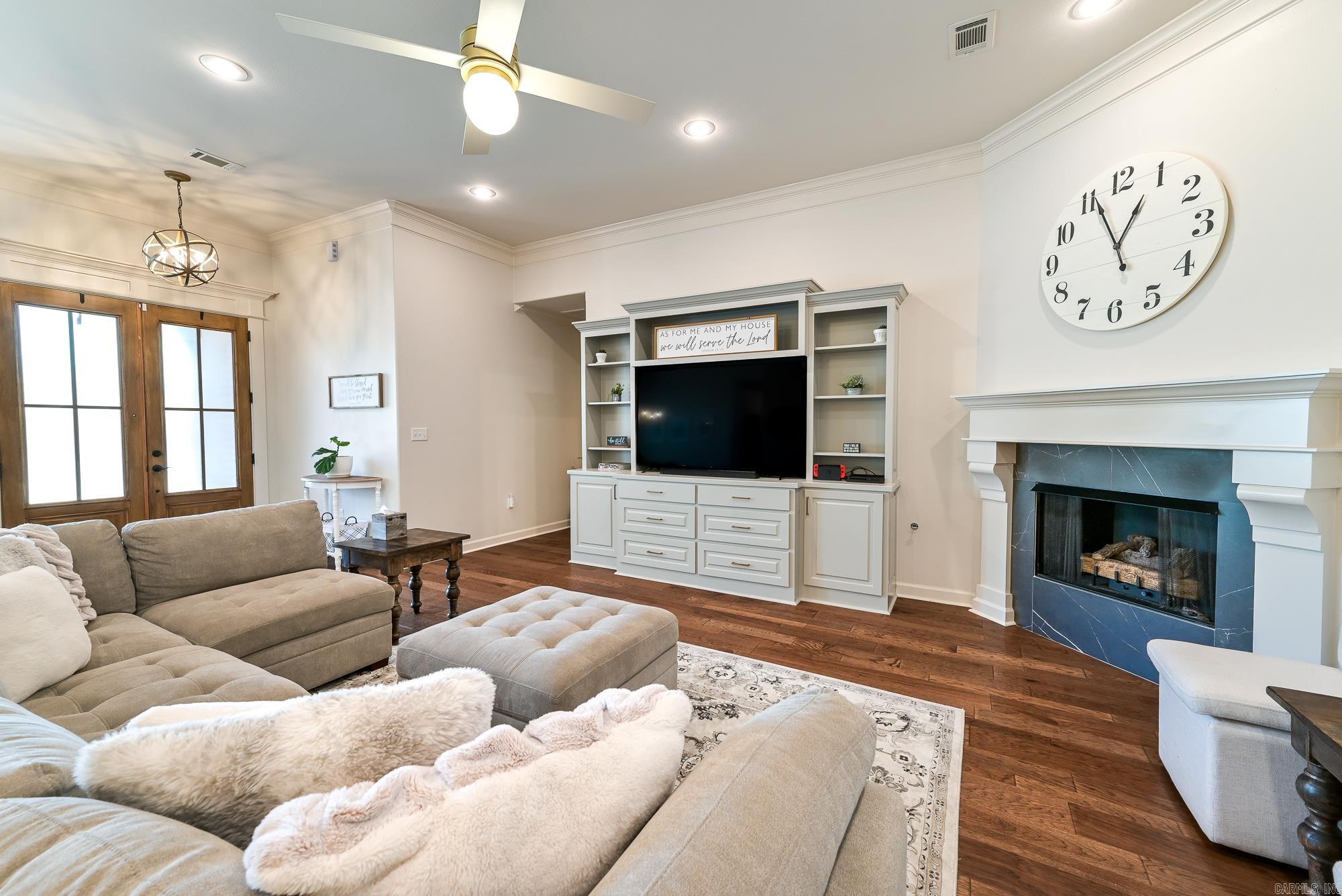 Sienna Lake - Residential