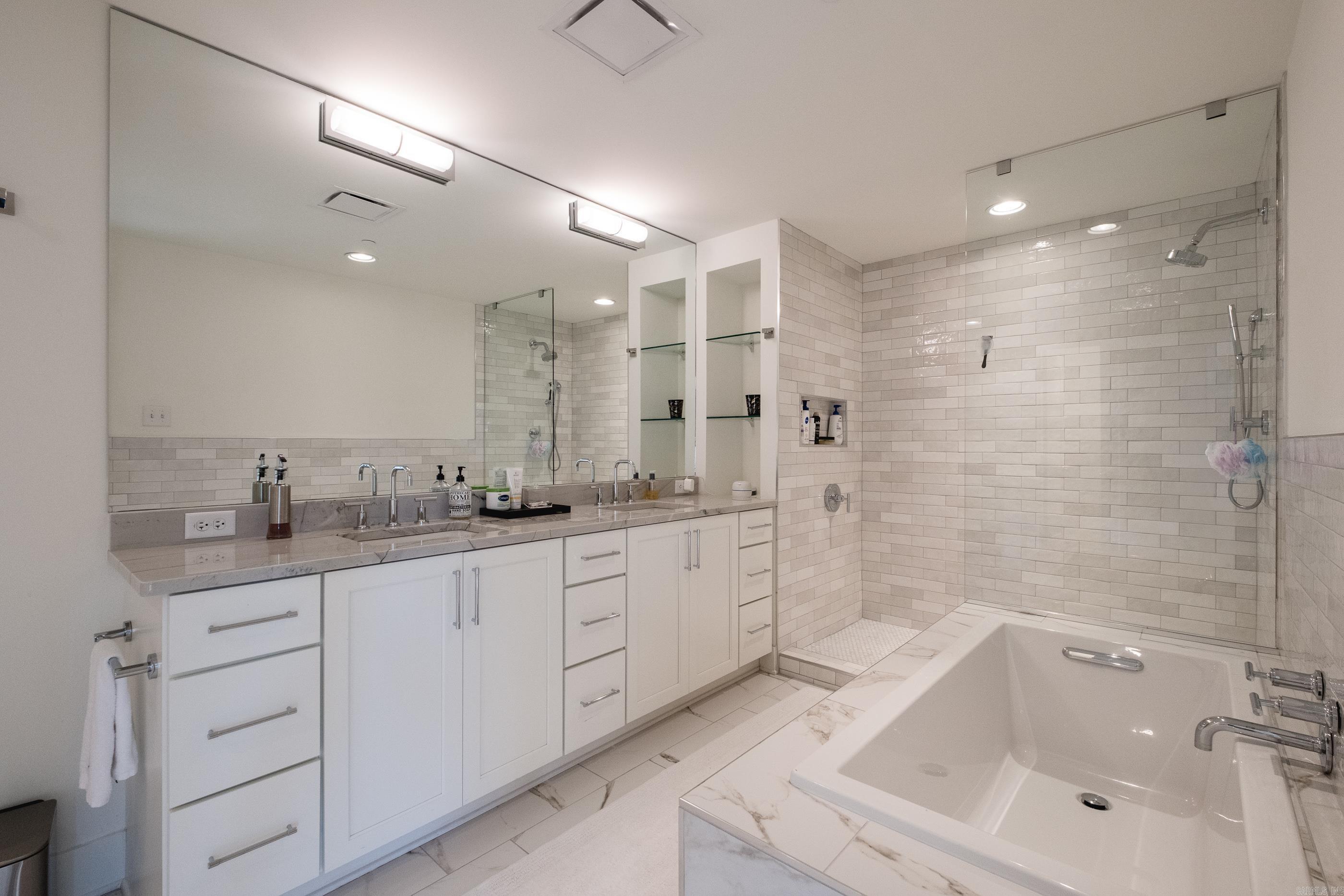 RIVIERA HPR - Residential