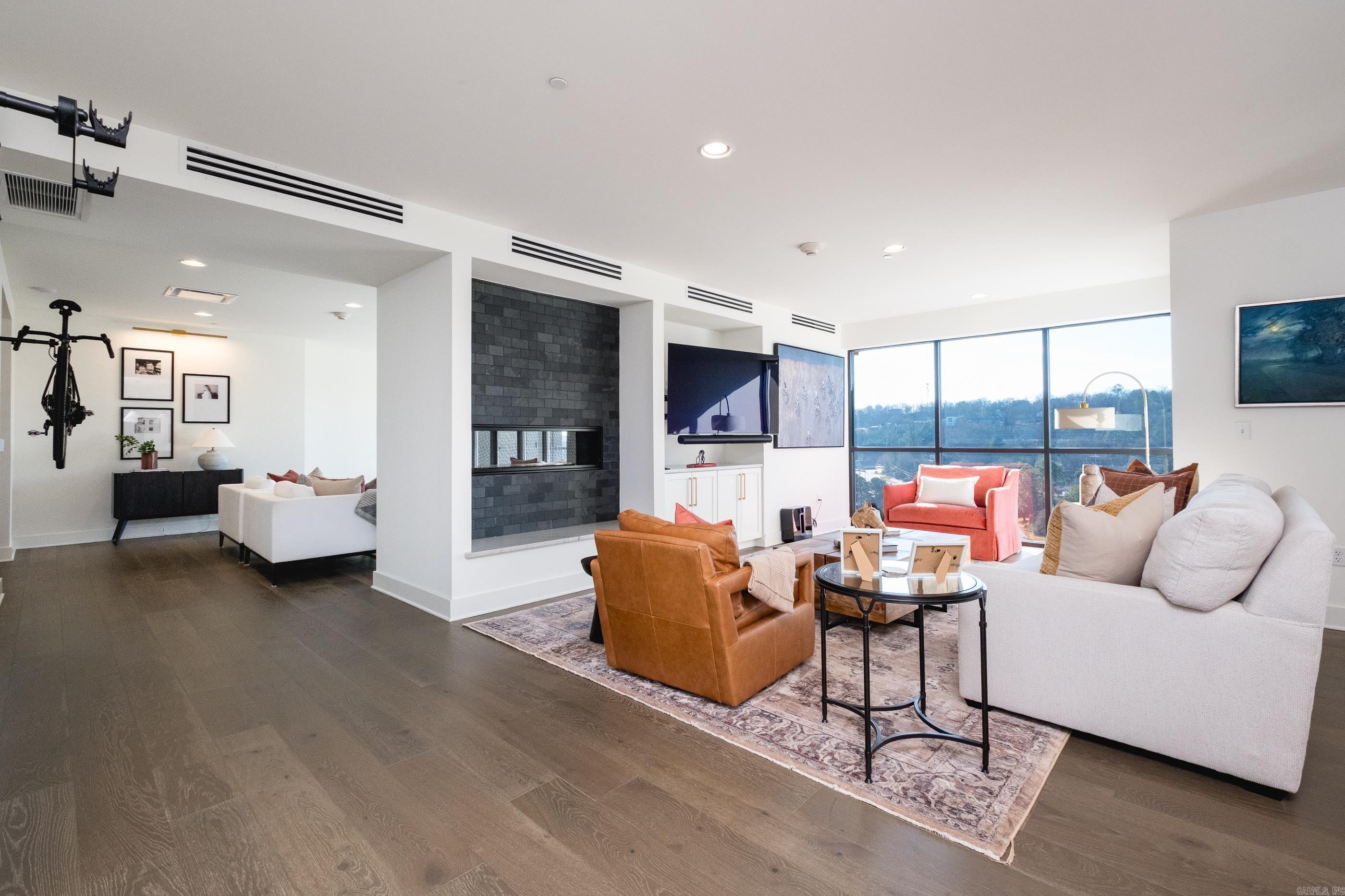 RIVIERA HPR - Residential