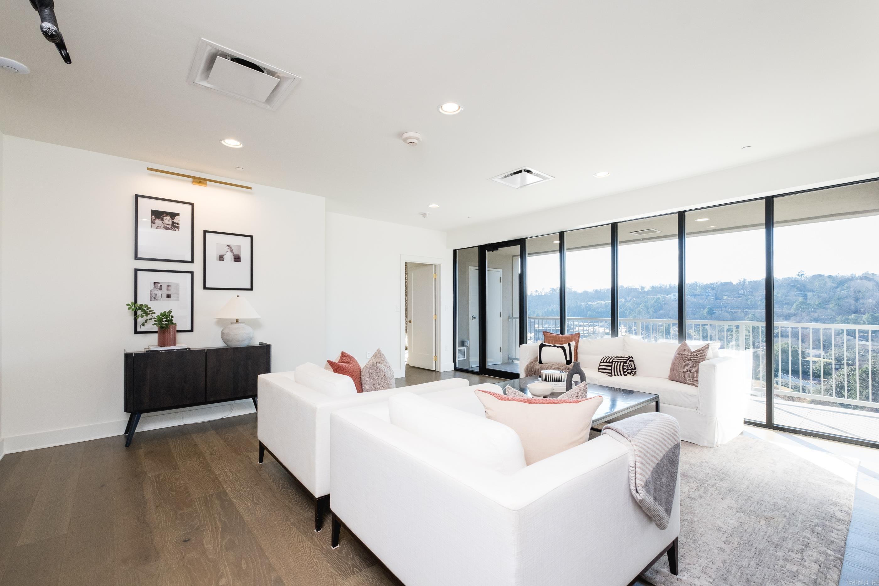 RIVIERA HPR - Residential