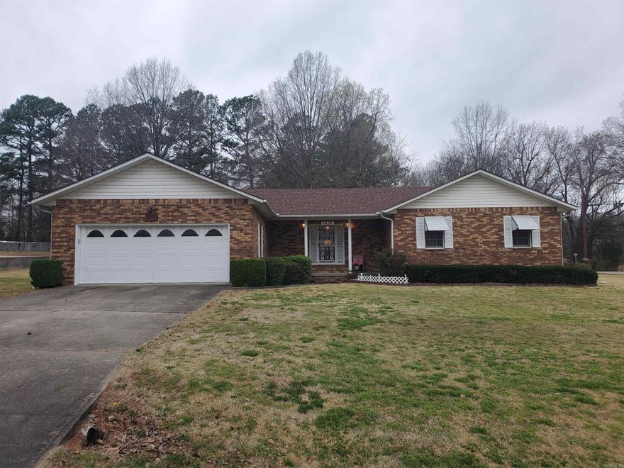 Properties like this don't come available very often in Piggott, AR! 1078 Dogwood Dr. is a 3BR, 2BA  masterpiece of a property sitting on a 114'x165' (.41 acre) corner lot in Ballard Heights. This 1,865 sqft brick home boosts amazing sky lighting in the kitchen and both bathrooms. The home has a stunning 23'x12' sunroom with Wi-Fi and surround sound speakers The kitchen comes with all new appliances and has a covered side deck right off the breakfast nook that makes for easy grilling. The master bath has a walk-in shower. The closet space in this home is absolutely amazing. The 17'x21' brick shop is perfect to store your mower and golf cart and still have plenty of room for those Saturday afternoon projects. Too many tremendous things to list! This is a must see!! The sellers are willing to leave all the furniture if the buyers are interested. Priced at $250,000 this premium property is priced to sell!