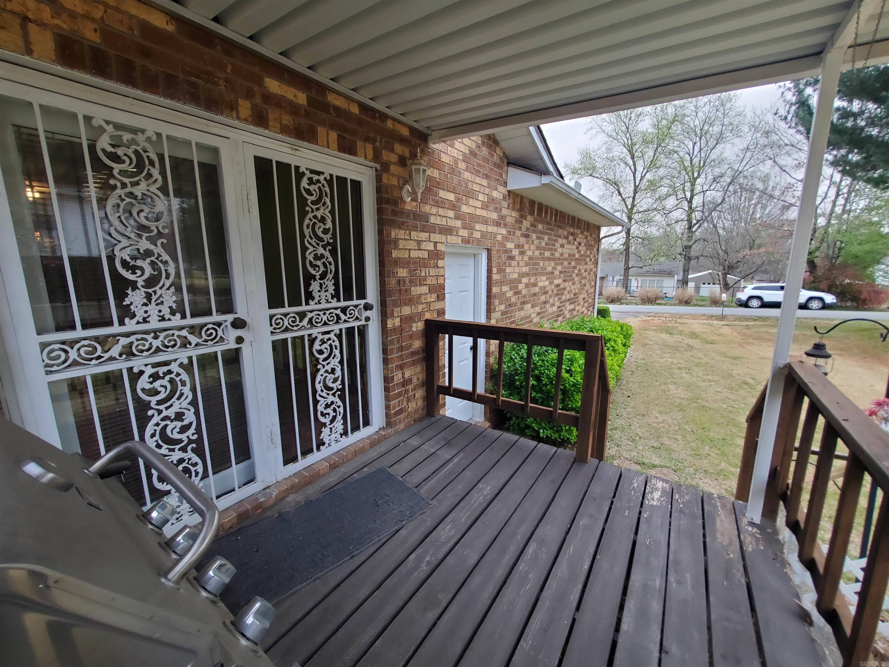 BALLARD HEIGHTS - Residential