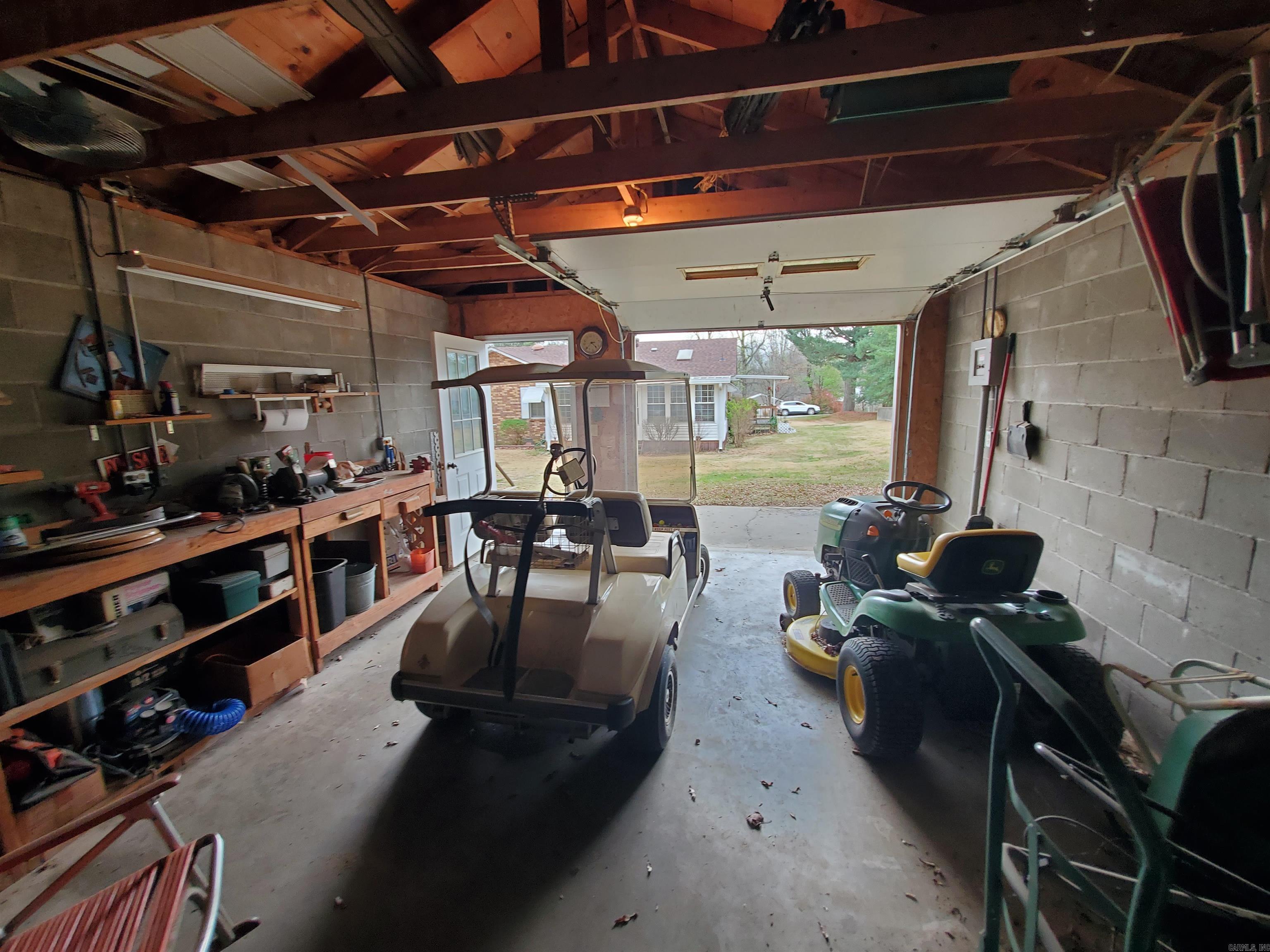 BALLARD HEIGHTS - Residential