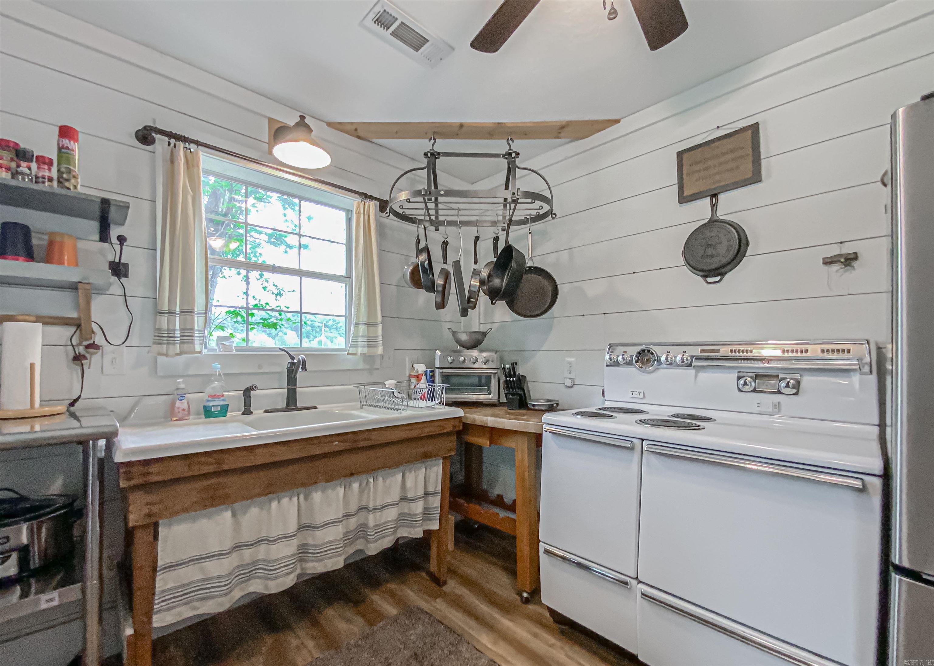 White River Bend Estates - Residential