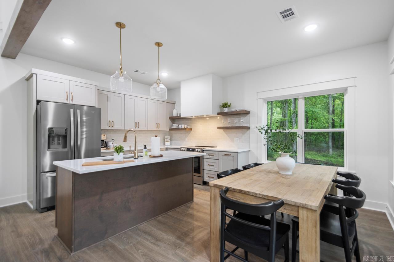 RIVER CREEK ESTATES - Residential Income