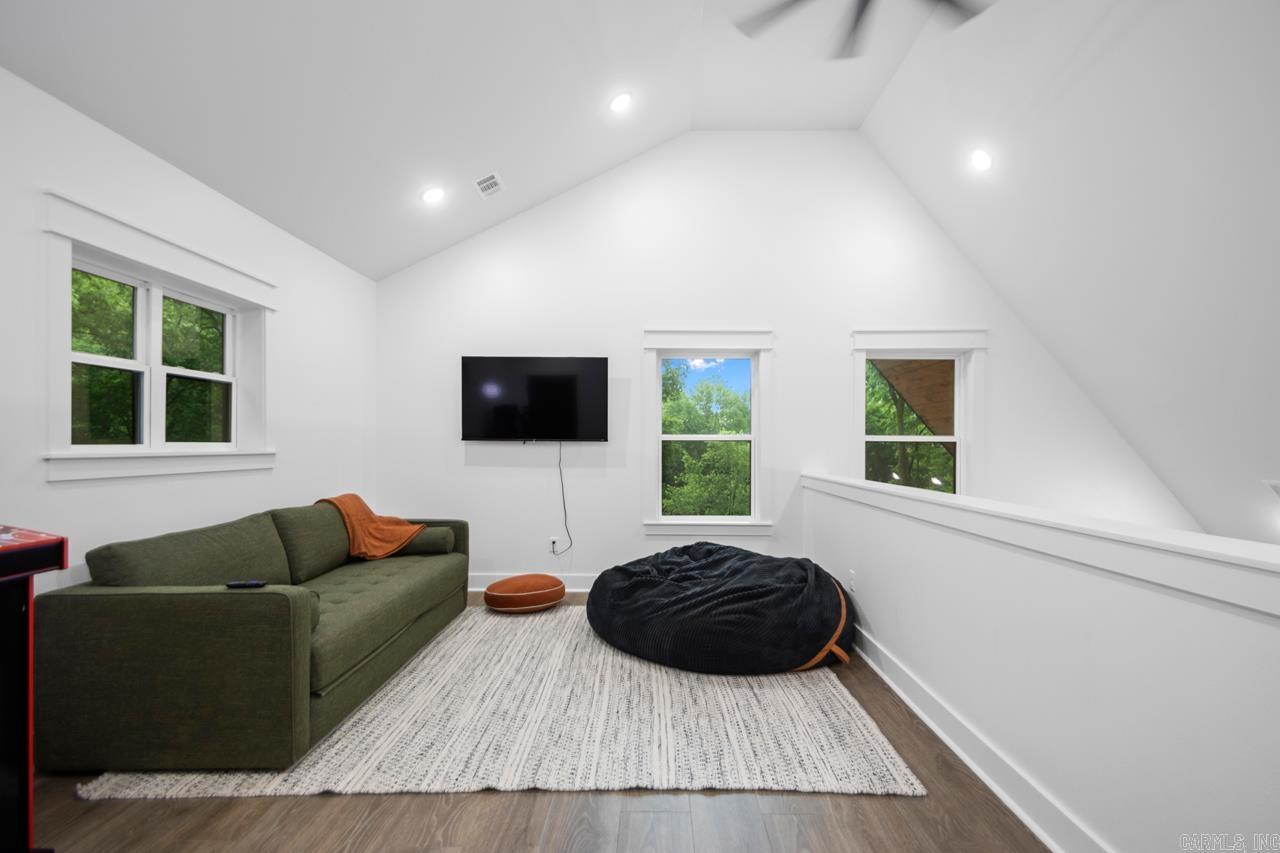 RIVER CREEK ESTATES - Residential Income