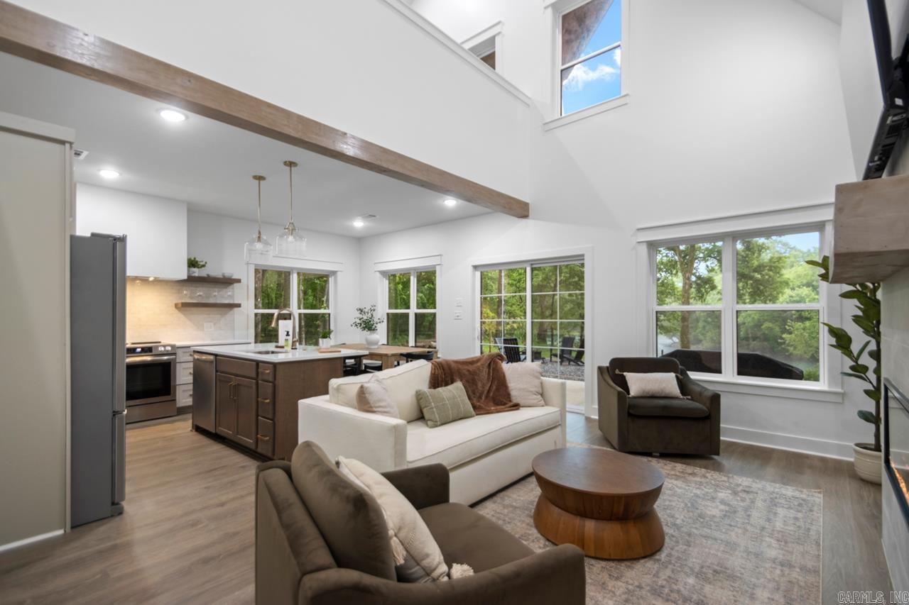 RIVER CREEK ESTATES - Residential Income