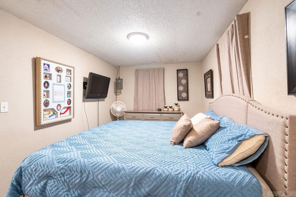 River Oaks Estates - Residential