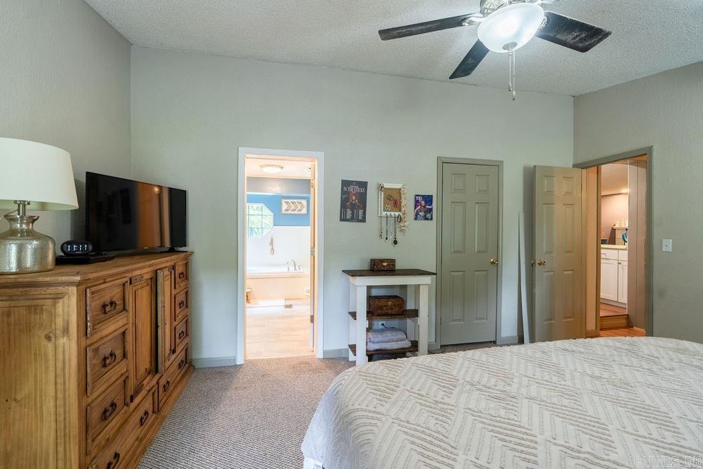 River Oaks Estates - Residential