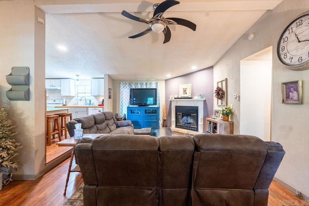 River Oaks Estates - Residential